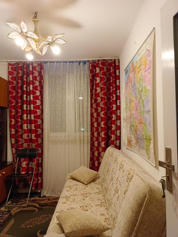 Small Single Room image 4