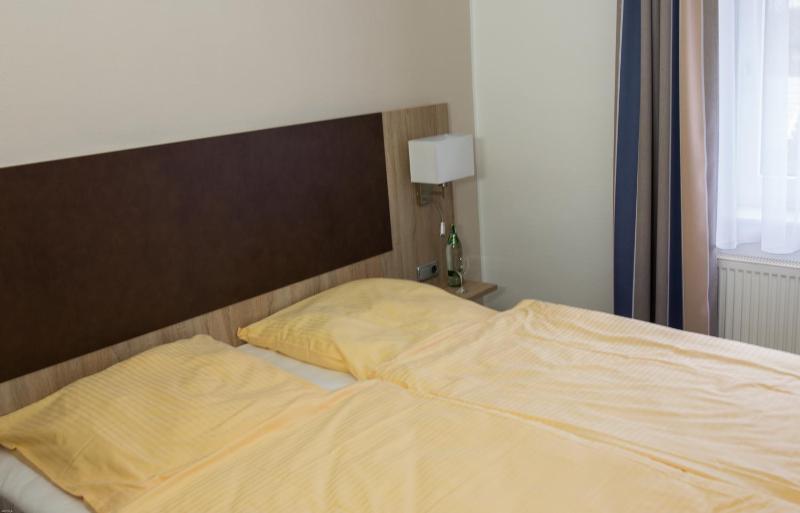 Standard Double Room image 2