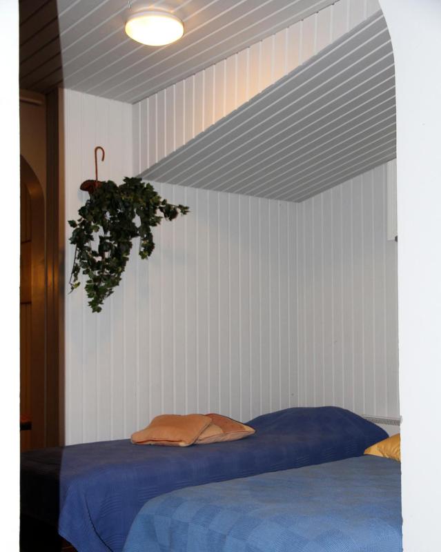 Family Room with Sea View image 2