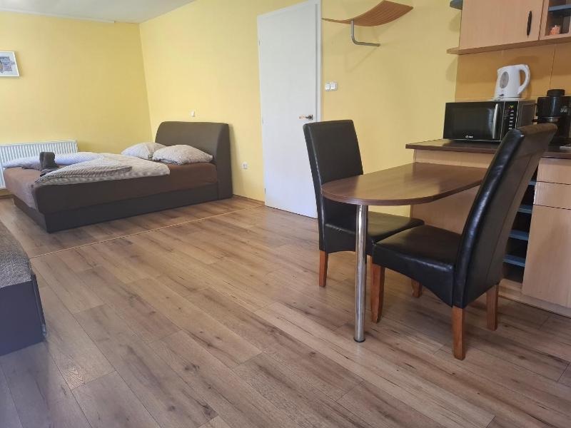 Superior Apartment image 1
