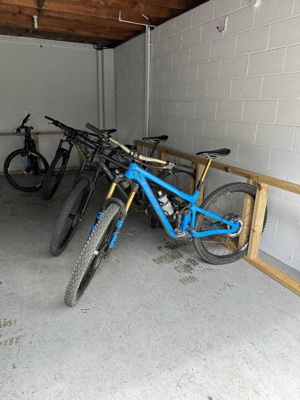 Mountain Bike Retreat - image 11