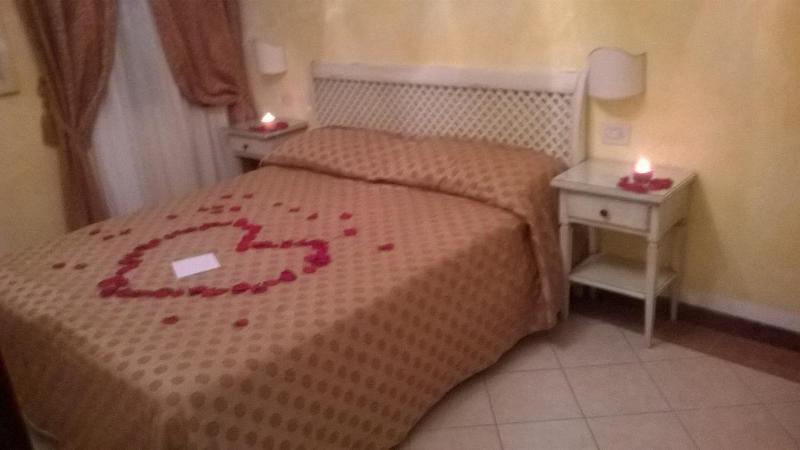 Small Double Room image 1