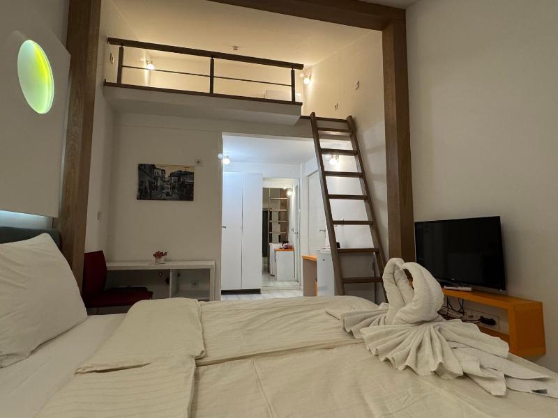 Deluxe Room image 4