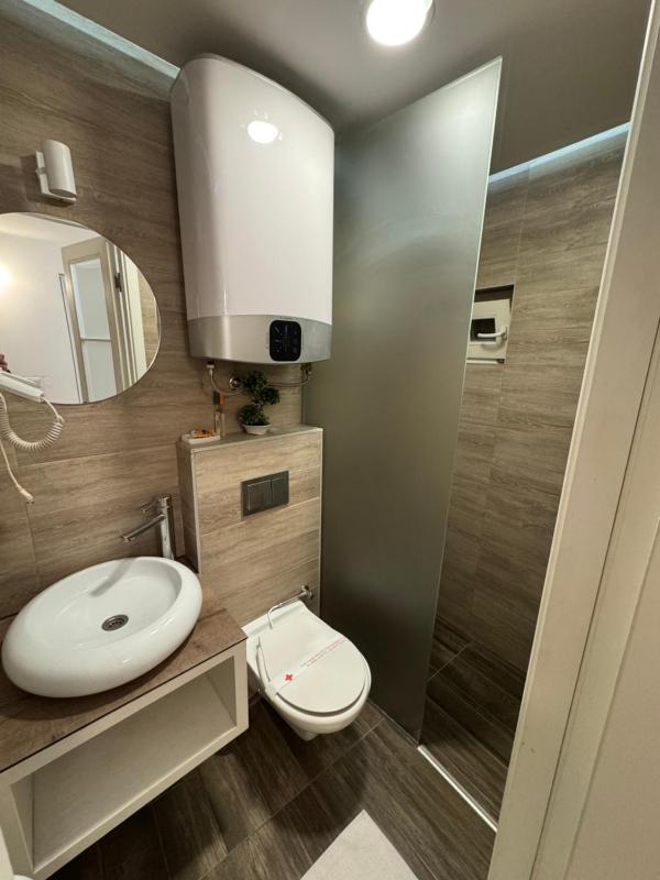 Deluxe Room image 2