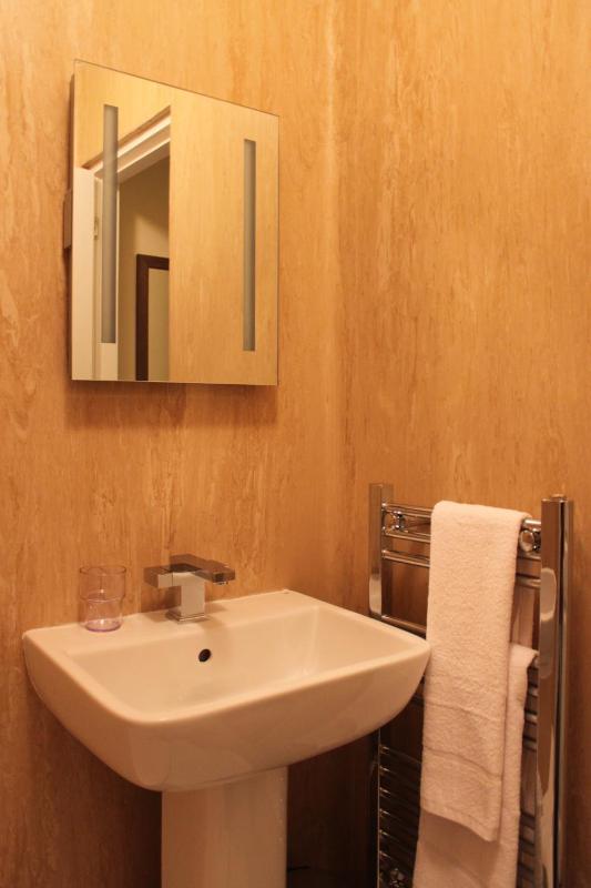 Standard Triple Room image 3