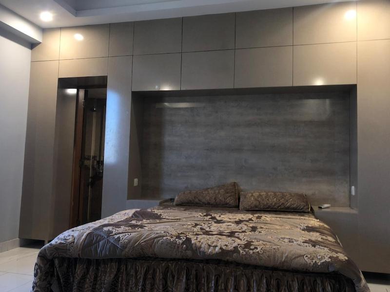 Luxurious 3BHK with Panoramic City Views - image 16
