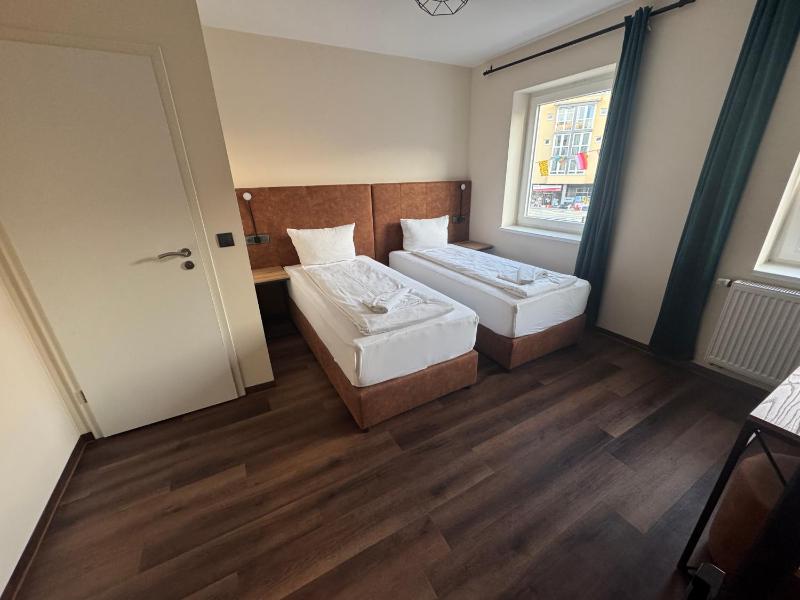 Double Room with Private Bathroom image 1