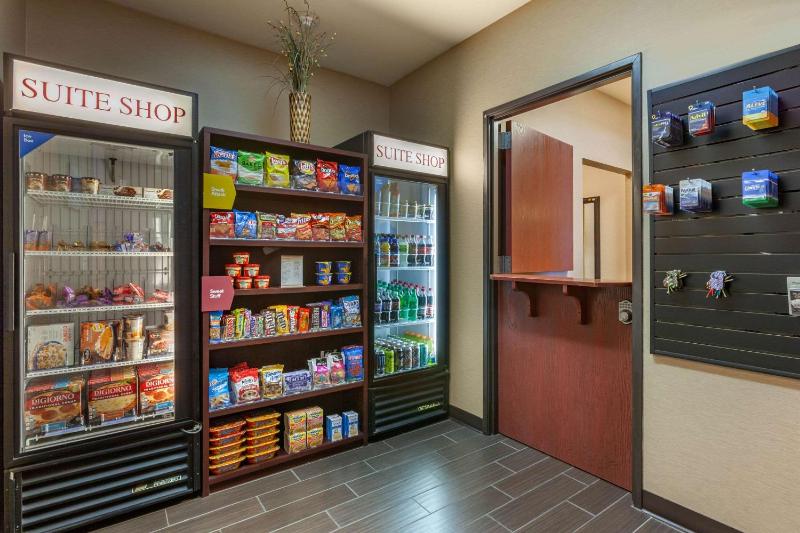 Comfort Suites Glendale State Farm Stadium Area - image 32