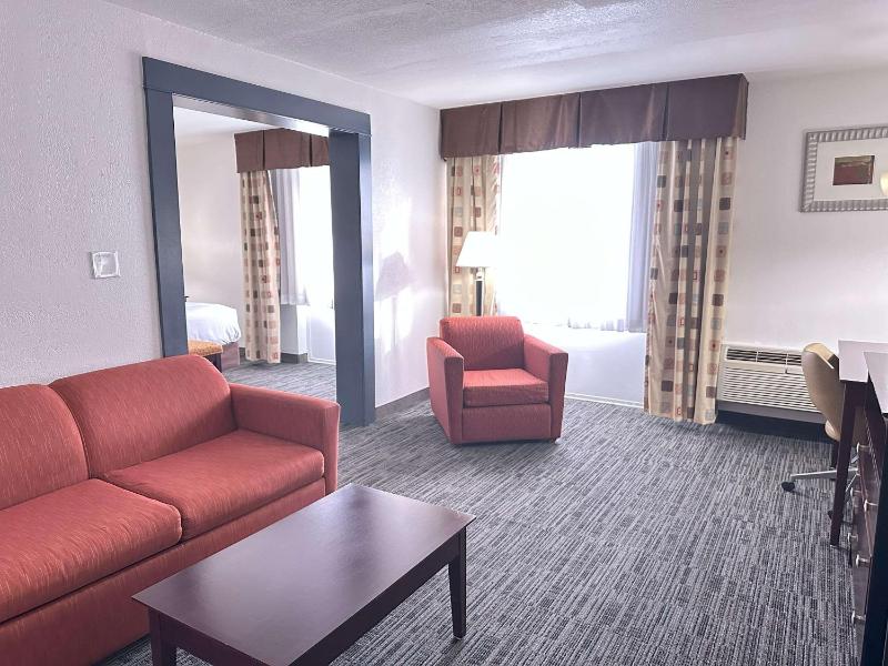 King Suite - Disability Access/Non-Smoking image 1