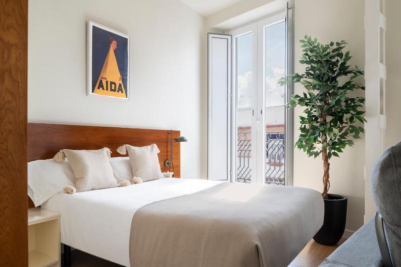 Ópera Apartments Alameda - image 10