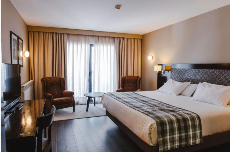 Superior Double Room with View image 1