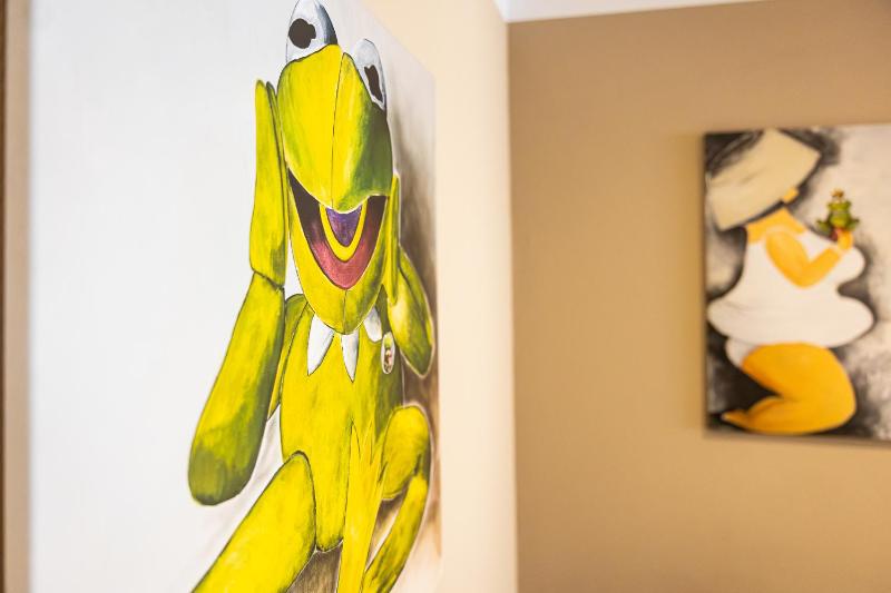 Family Room with sofa bed image 3