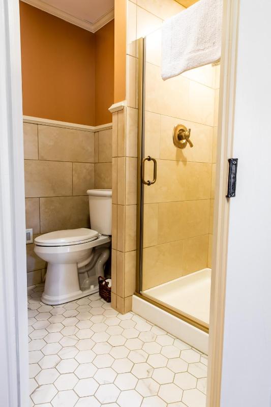 Deluxe Double Room image 2