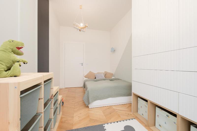 LUX Pastel Oasis Family Apartment with Parking & Gym by Renters Prestige - image 15