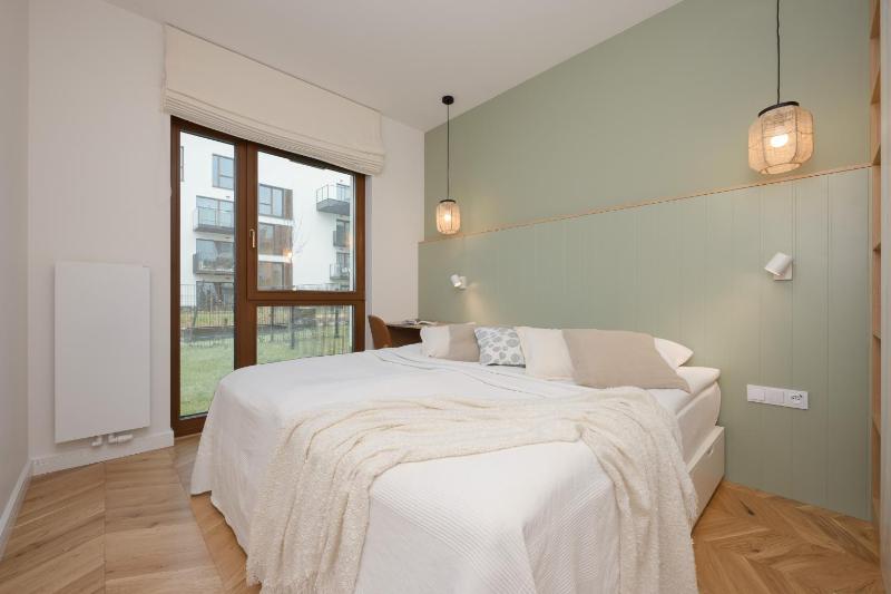LUX Pastel Oasis Family Apartment with Parking & Gym by Renters Prestige - image 1