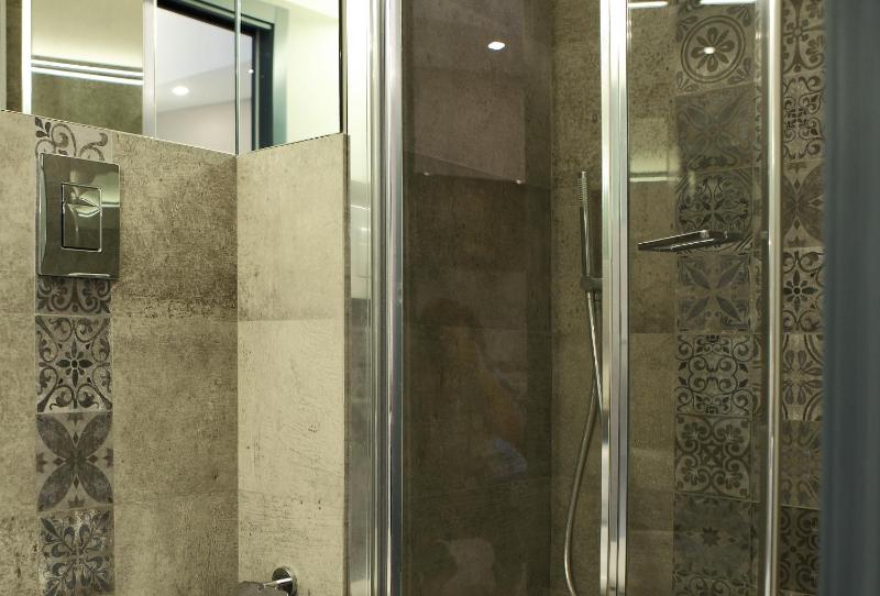 Standard Double Room  image 2