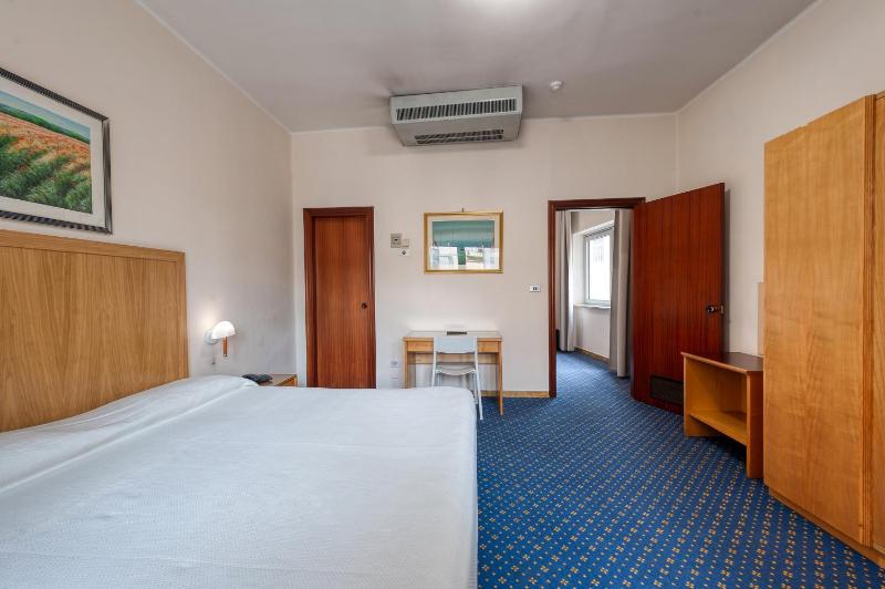 Suite image 4