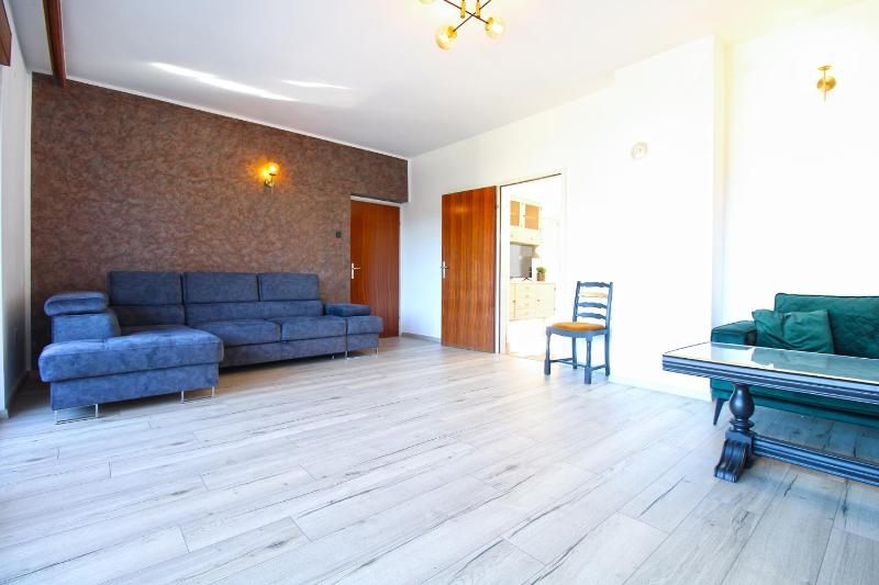 Apartment image 4
