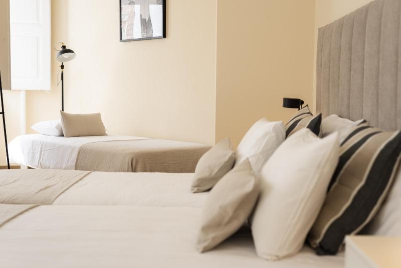City Rooms Guest House by HD - image 43