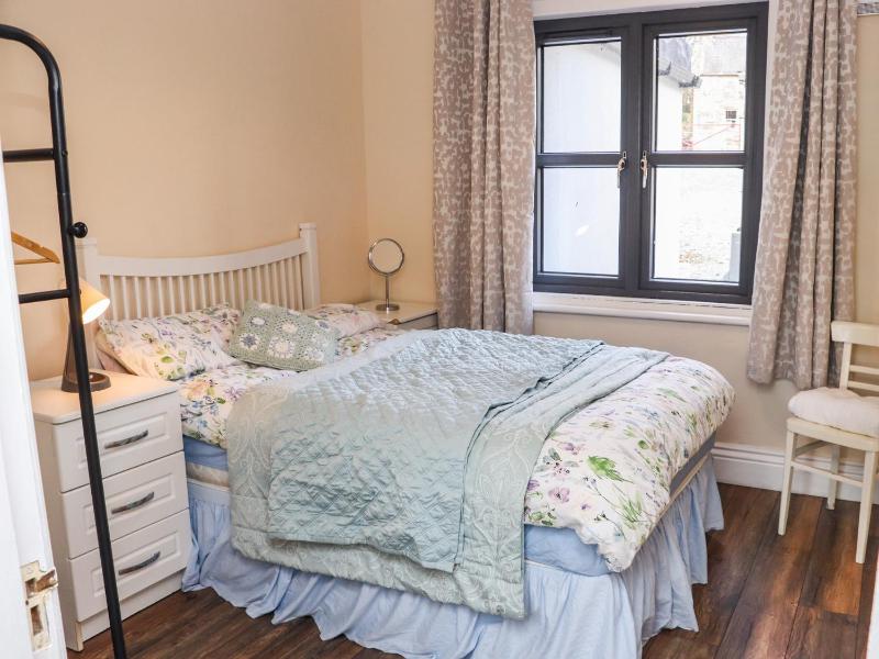 Heatherbell House - image 16