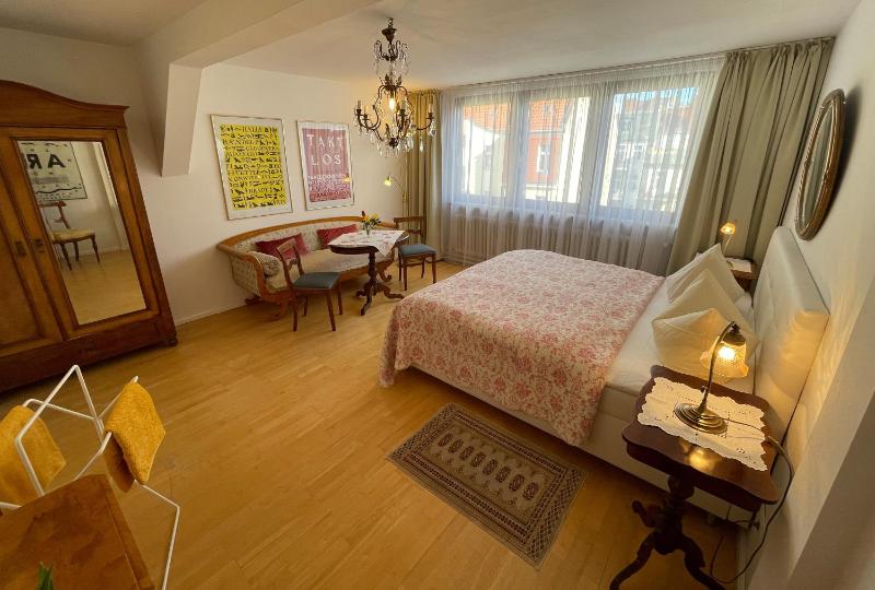 Apartment with Garden View image 1