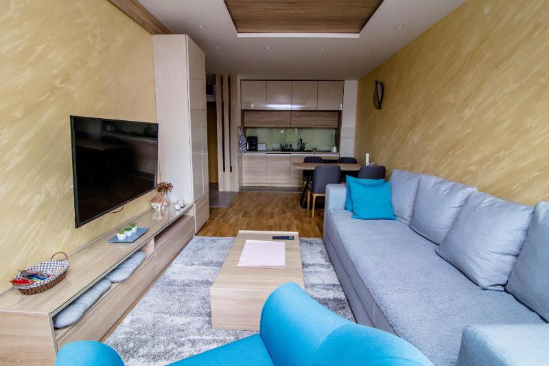 Superior One-Bedroom Apartment image 1