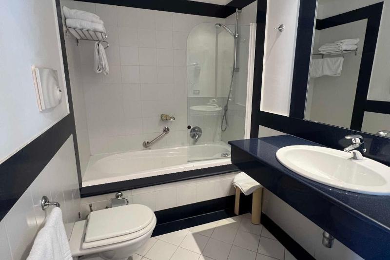 Double Room Single Use image 1