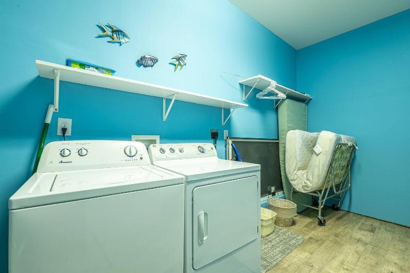 Boss's Playhouse - KDH MP 7.5 330 Yds to Beach Pool Hot Tub Pets OK Flex Stays - image 33