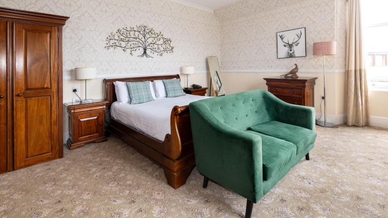 King Room image 4