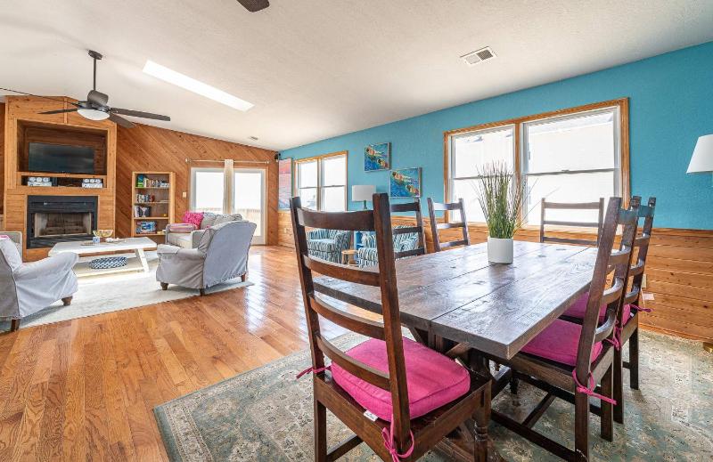The Sweet Spot - KDH MP 7.5 Oceanfront Ocean View Pool Hot Tub Pets OK Flex Stays - image 31