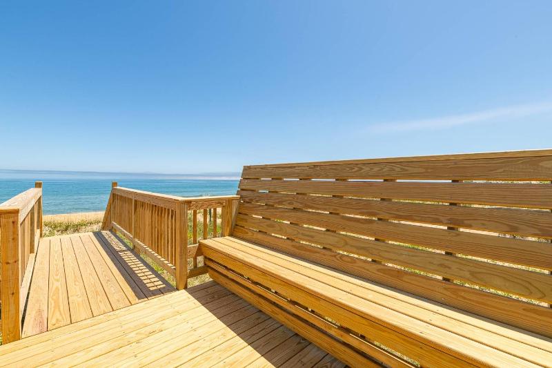 The Sweet Spot - KDH MP 7.5 Oceanfront Ocean View Pool Hot Tub Pets OK Flex Stays - image 40