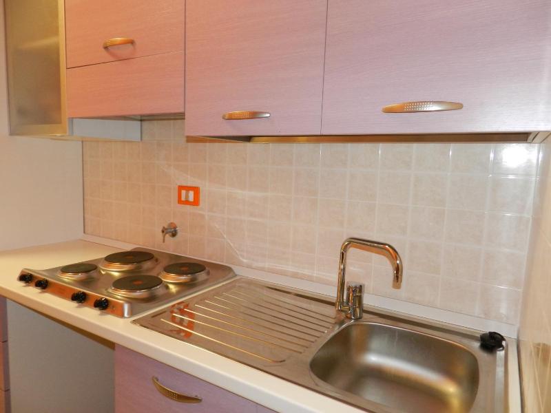 One-Bedroom Apartment image 2