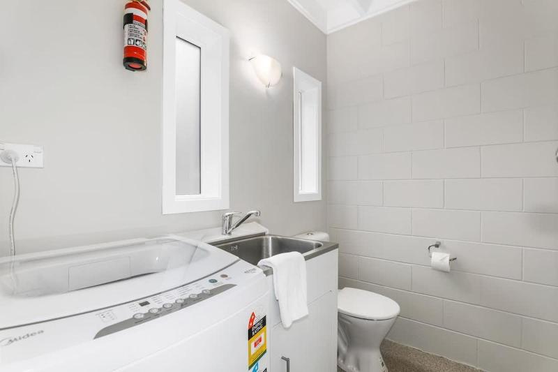 Papawai Townhouse 11 - image 9