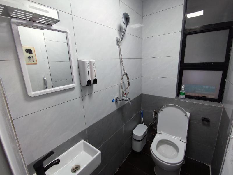 Shenzhen Three Cats Youth Hostel Luohu Port Branch - image 17