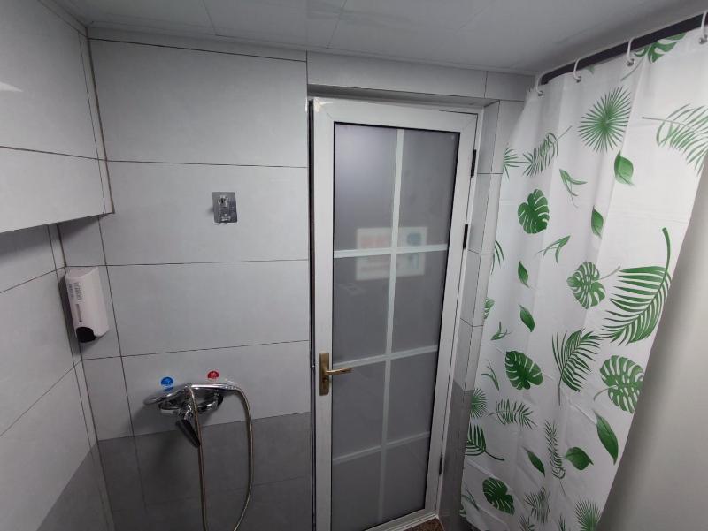 Shenzhen Three Cats Youth Hostel Luohu Port Branch - image 23