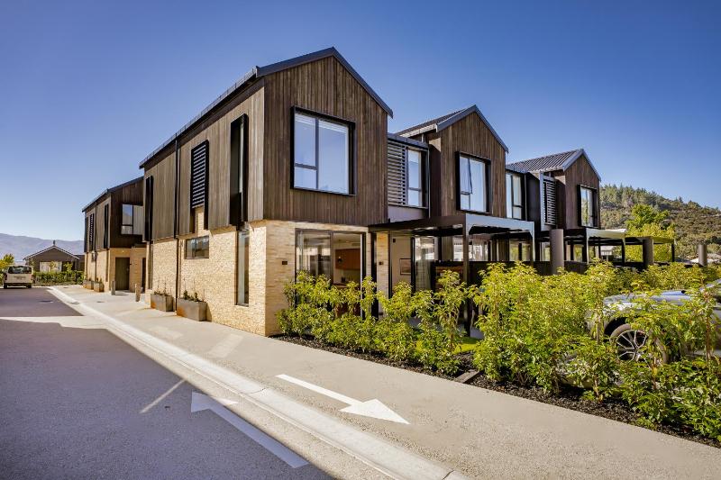 Explorers Rest - Wanaka Holiday Home - image 23