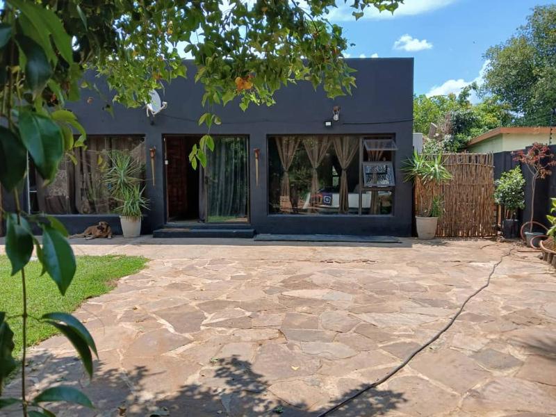 Urban Villa 25 - image 1