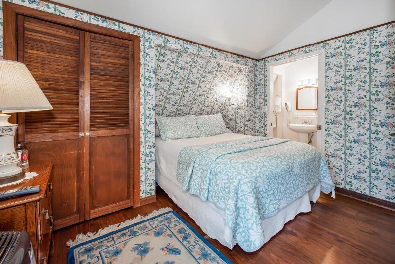 Wedgewood room image 1