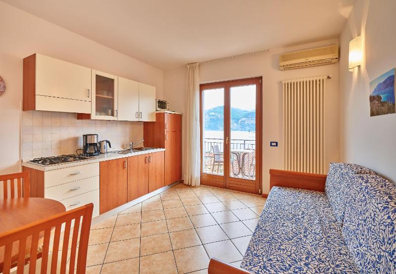 One-Bedroom Apartment with Lake View image 1
