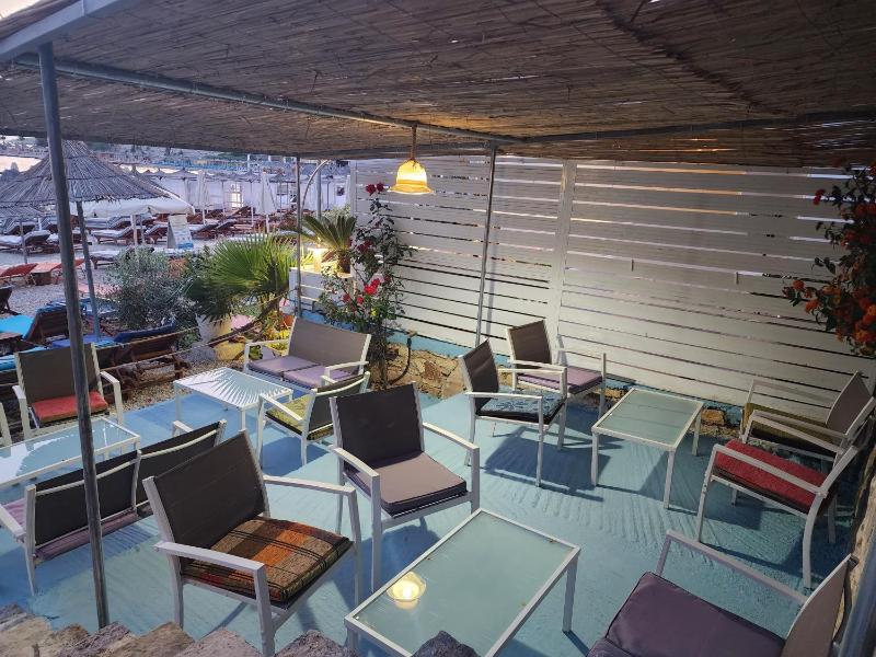 Amelie's Apartments & Beach Saranda - image 13