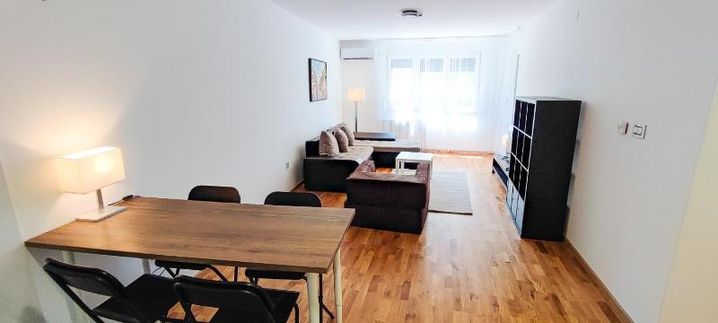 FilinHome Gunduliceva Suite 6 - image 5