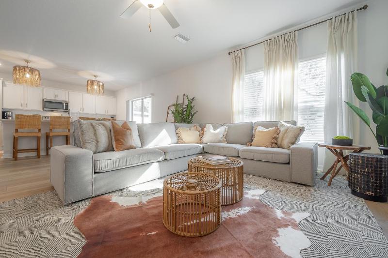 2405 E 19th Ave - image 45