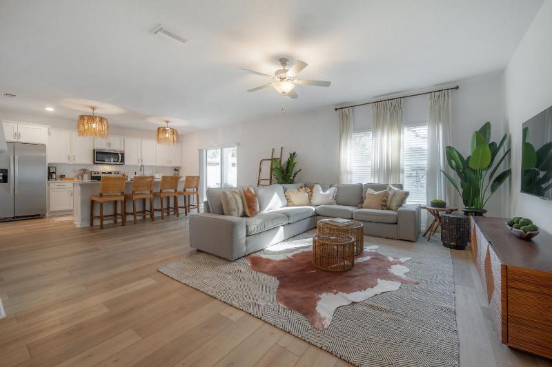 2405 E 19th Ave - image 28