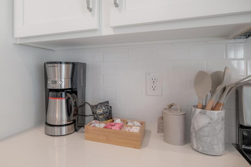 2405 E 19th Ave - image 36