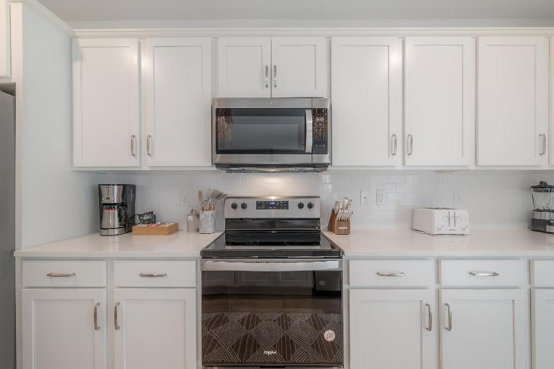 2405 E 19th Ave - image 2