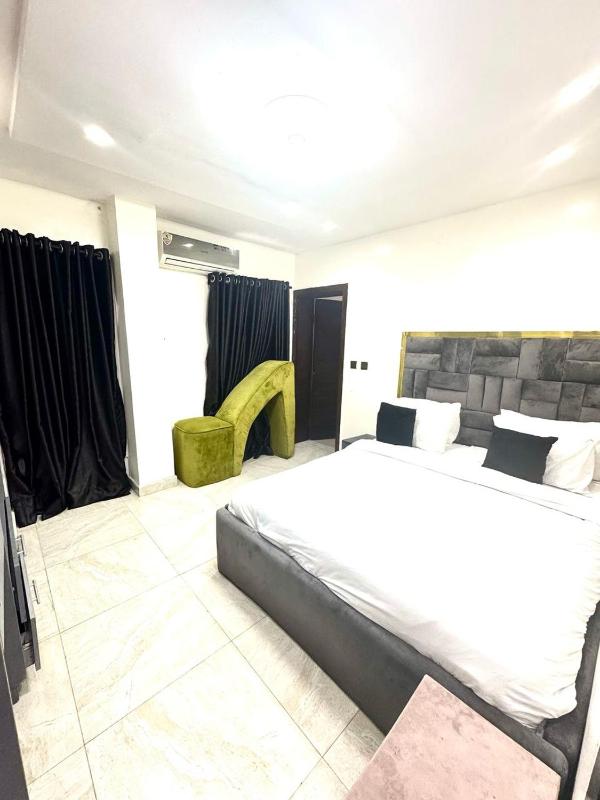 Travelmayte 3Bed Shortlet Ikate - image 2