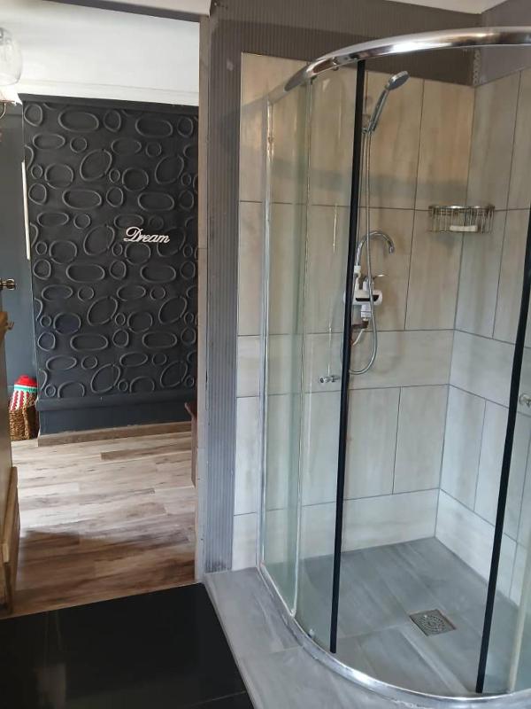 Urban Villa 25 - image 15