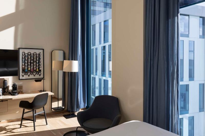 Superior Plus Double Room with access to the lounge 