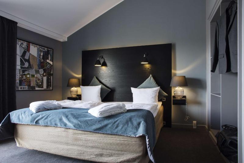 Superior Queen Extra image 1