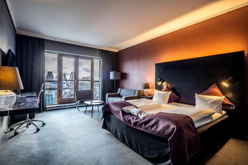 Superior Double Room image 4